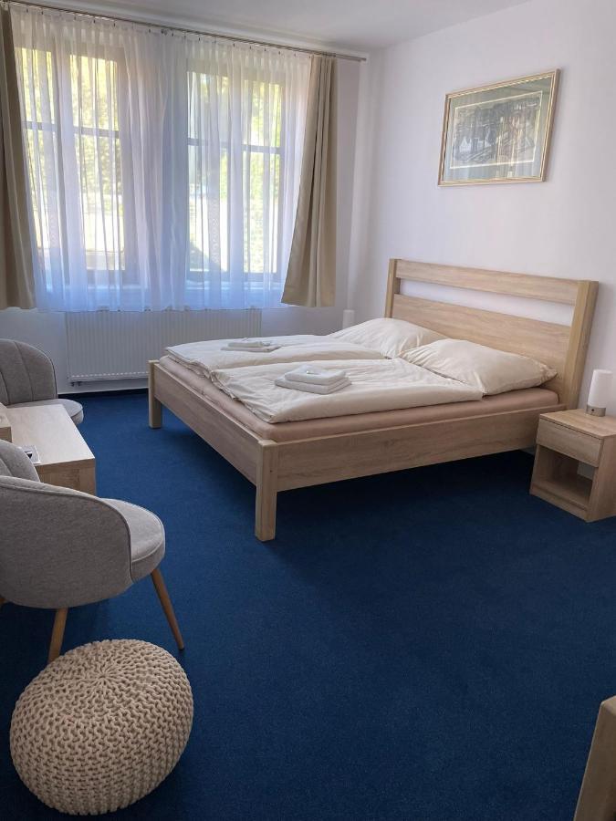 Hotel U Mesta Prahy Náchod Zewnętrze zdjęcie