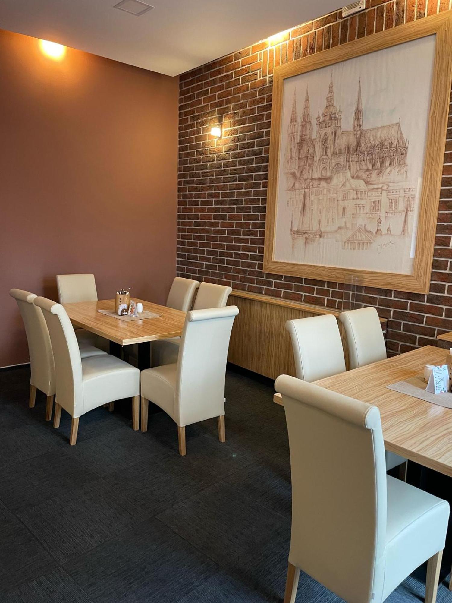 Hotel U Mesta Prahy Náchod Zewnętrze zdjęcie